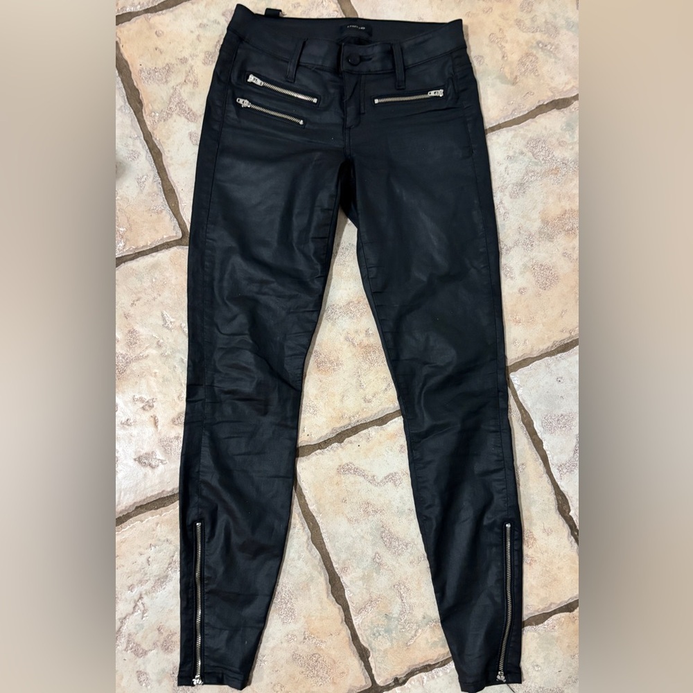 bebe Black Skinny Pants with Zipper Detail matte coated ankle jeather biker